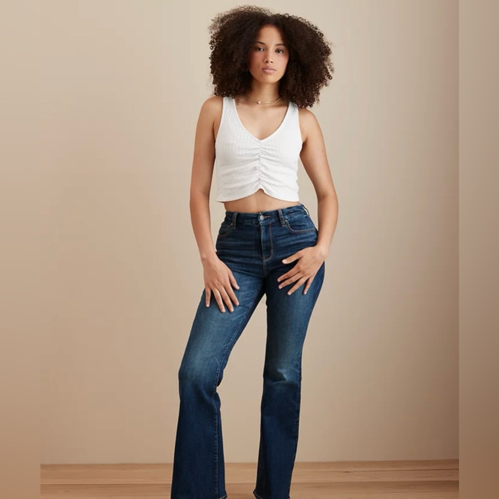 American Eagle Next Level Curvy Super High-Waisted Flare Jean (16 Short)